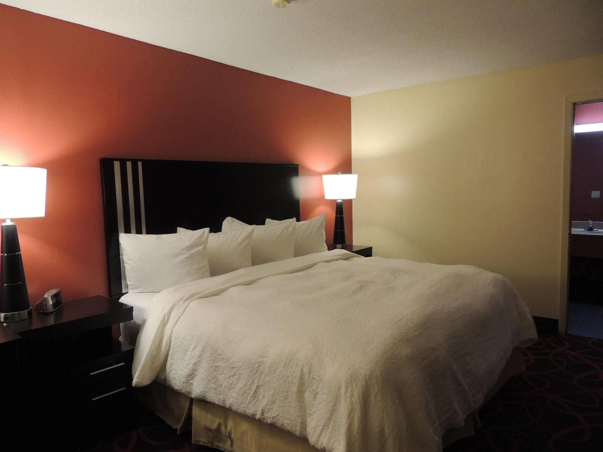 Travelodge By Wyndham In Hotel 2*